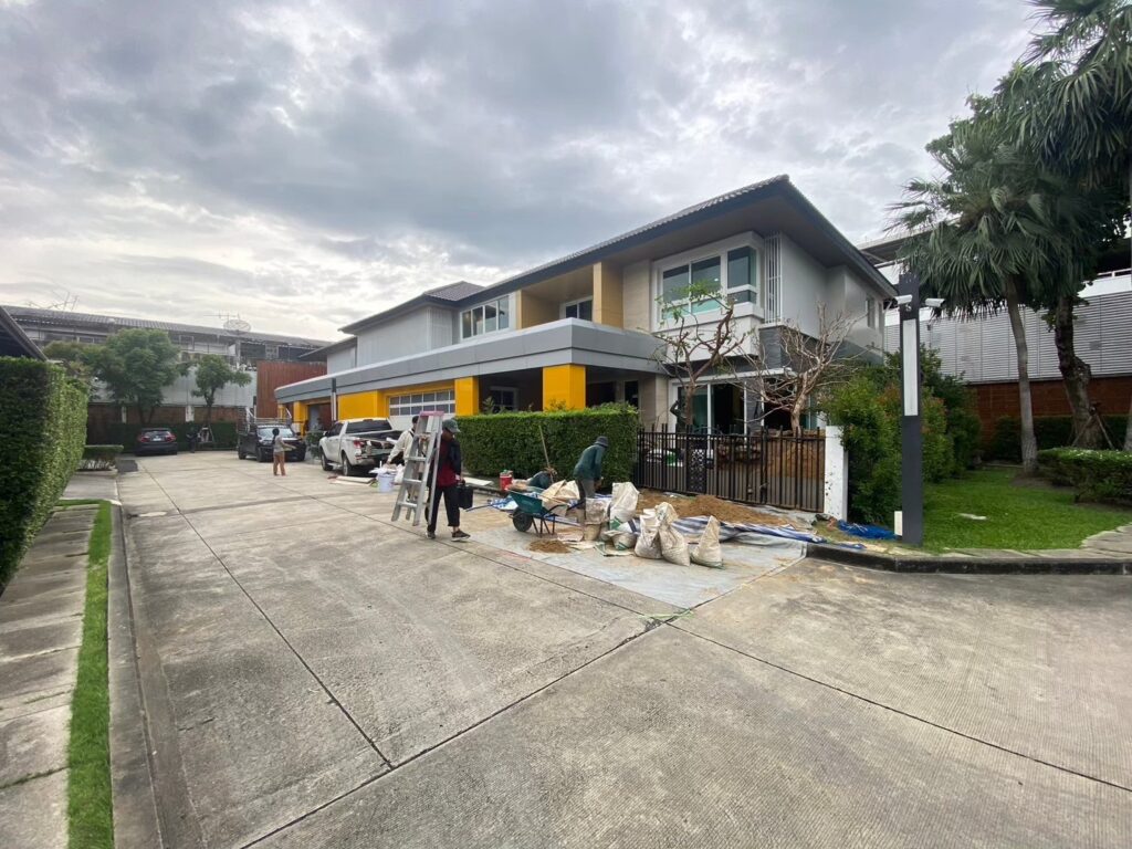 โครงการปรับปรุงรีโนเวทบ้าน 2 หลังรวมเป็นหลังเดียวและตกแต่งภายใน ควบคุมงานโดยทีมงาน ตรี วิศวะ กรุ๊ป